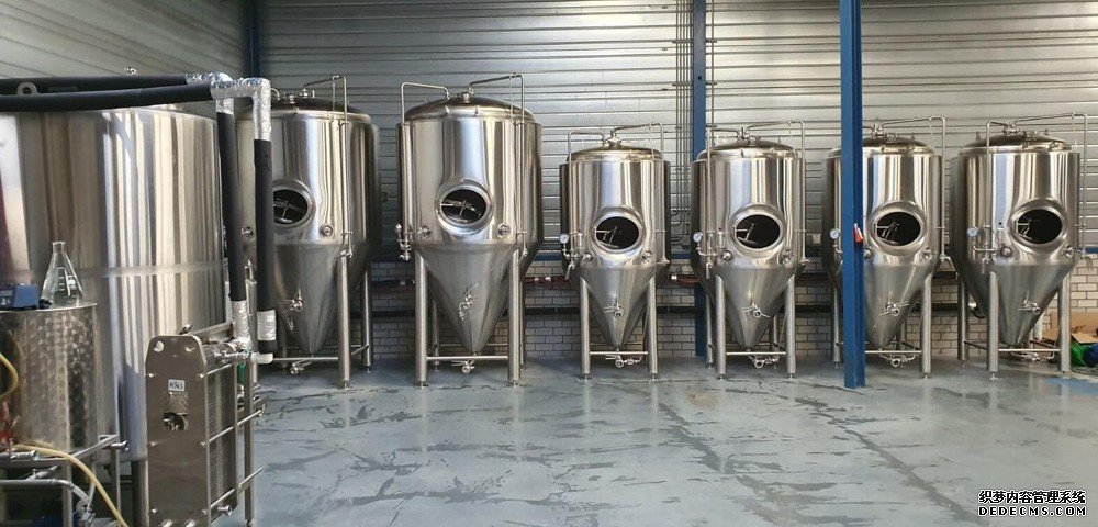 brewery beer brewing equipments,conical stainless steel beer fermenter,commercial brewery equipments for sale,how to start brewery,brewery equipment cost,beer tank,beer bottling machine,beer kegging machine,beer canning machine,craft beer brewing system for sale,brewery tanks,beer brewing equipment,brewery Europe, 1000L brewery equipment